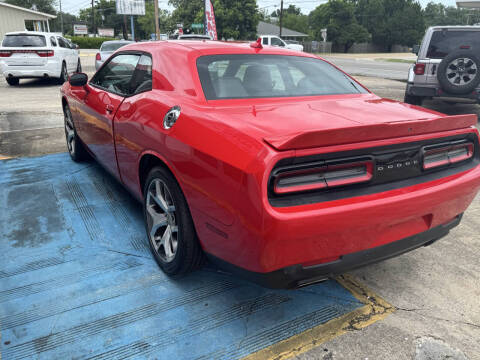 2015 Dodge Challenger SXT Plus