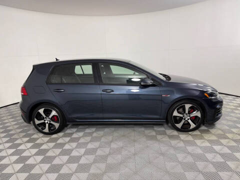 2018 Volkswagen Golf GTI S