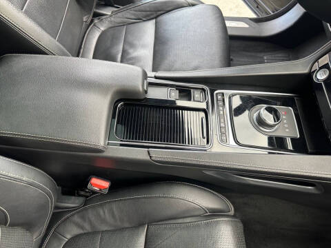 2019 Jaguar F-PACE S