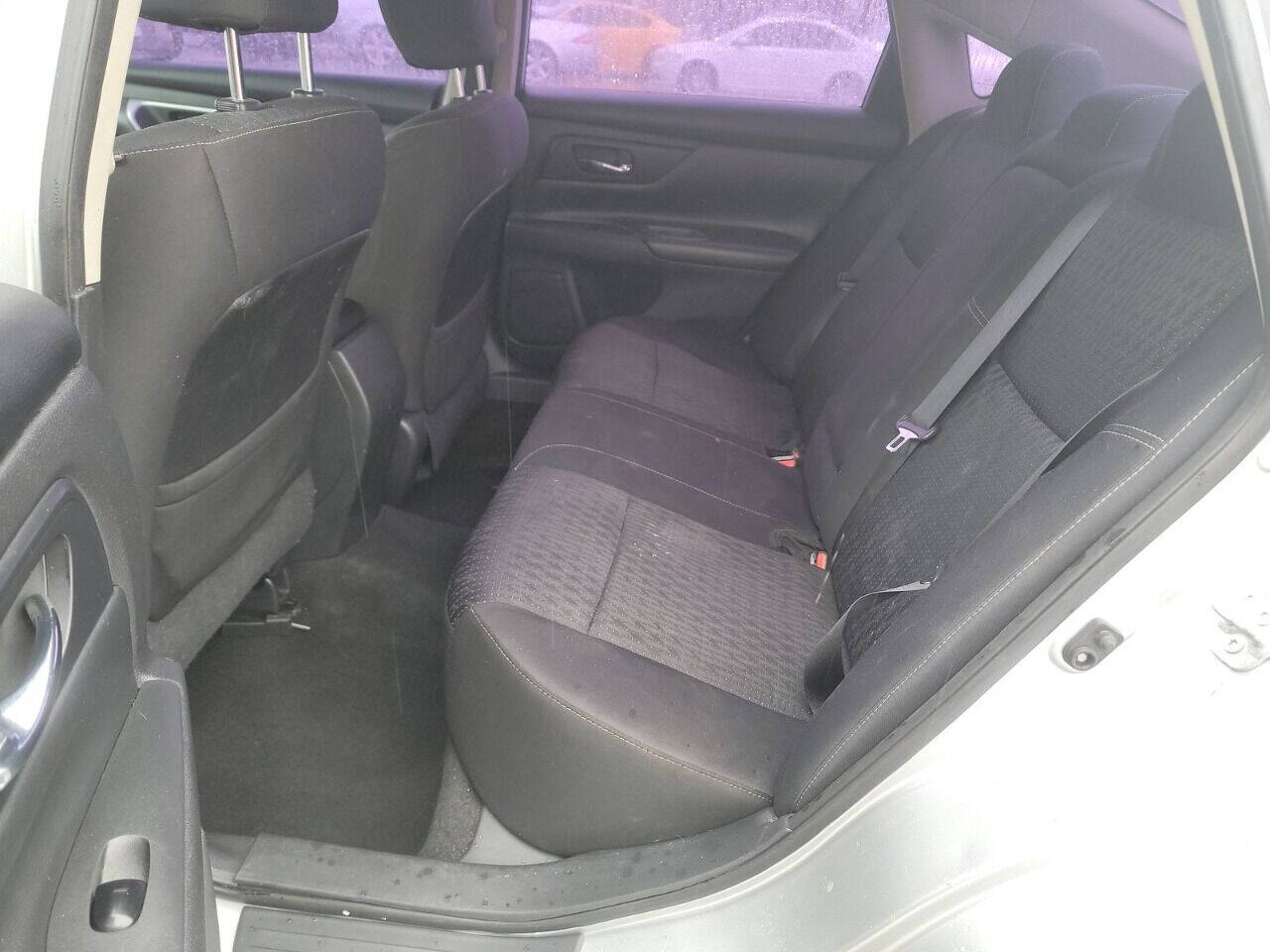 2016 NISSAN Altima Sedan - $4,995