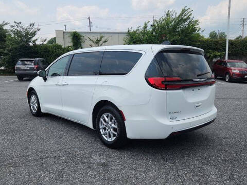 2023 Chrysler Pacifica Touring L
