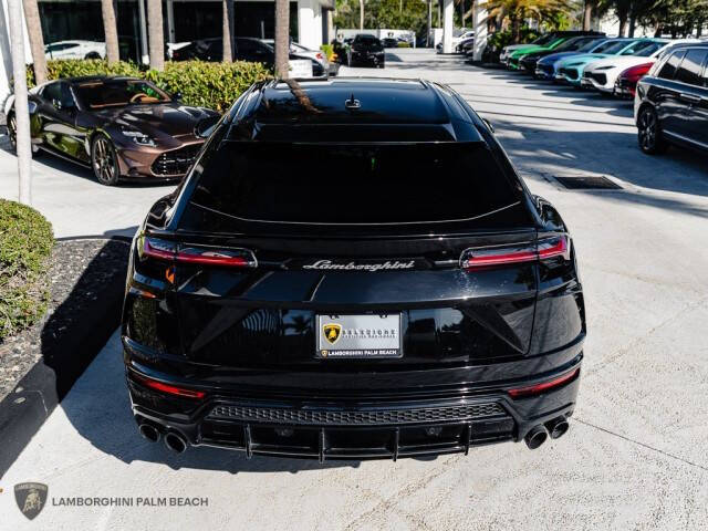 2022 Lamborghini Urus