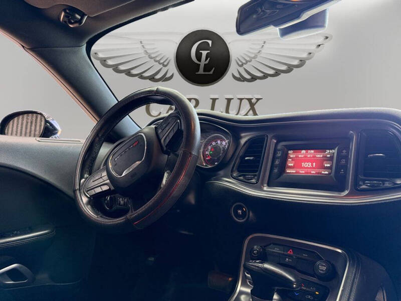 2016 Dodge Challenger SXT