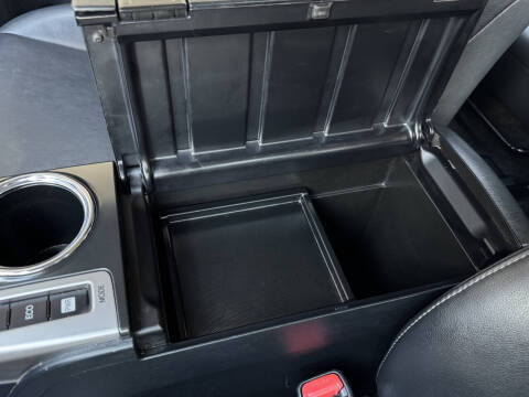 2017 Toyota Prius v Four