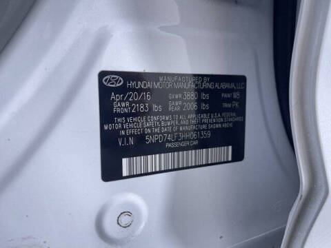 2017 Hyundai Elantra SE