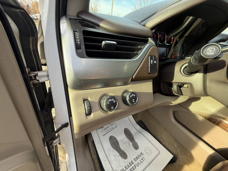 2017 Chevrolet Suburban LS