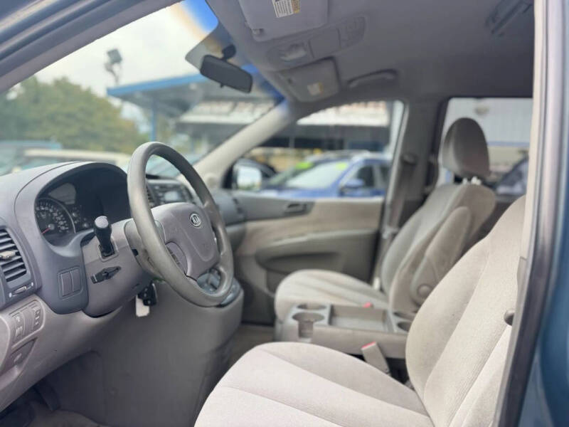 2006 Kia Sedona