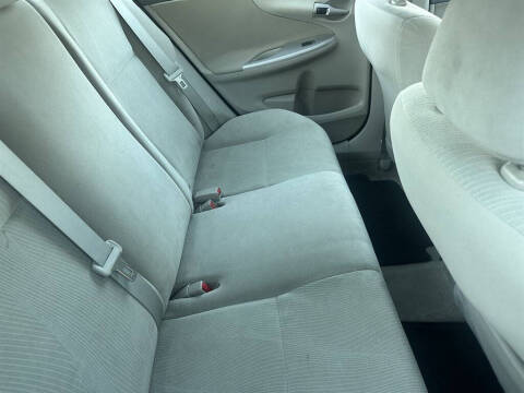 2012 Toyota Corolla LE