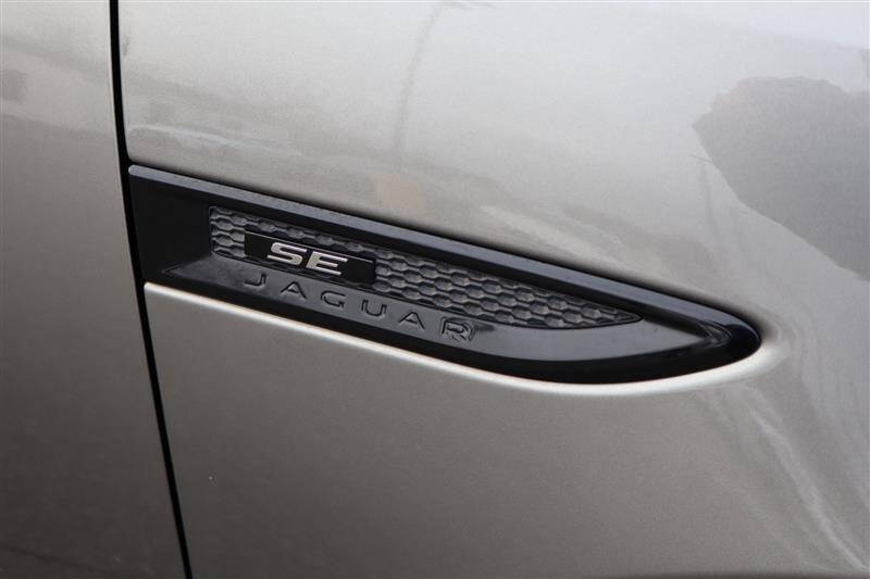 2019 Jaguar E-PACE P250 SE