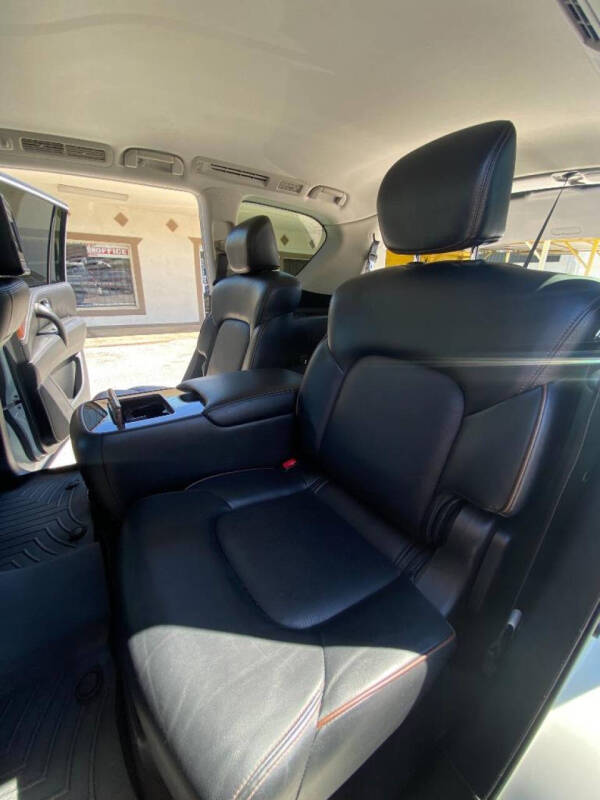 2017 Nissan Armada Platinum