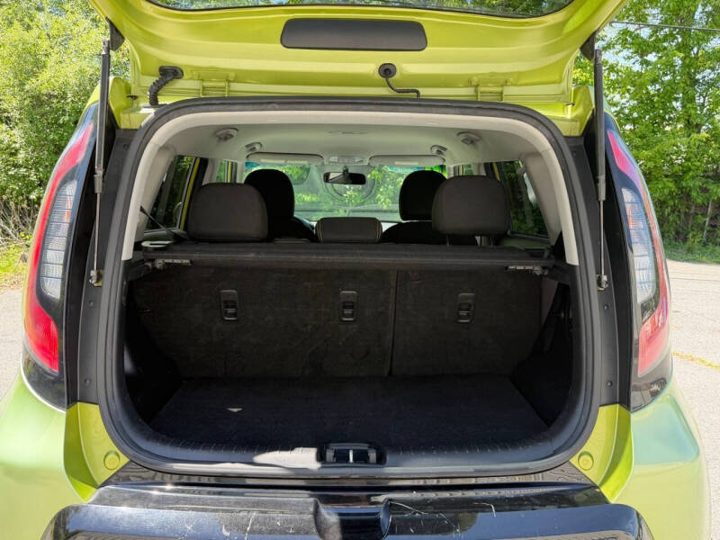 2016 Kia Soul +