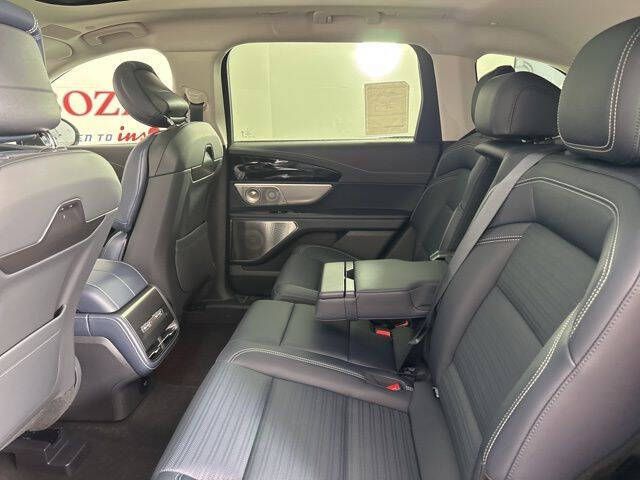 2025 Lincoln Nautilus Reserve