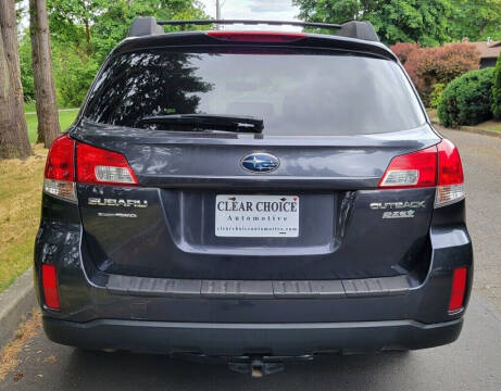 2010 Subaru Outback for sale at CLEAR CHOICE AUTOMOTIVE in Milwaukie OR