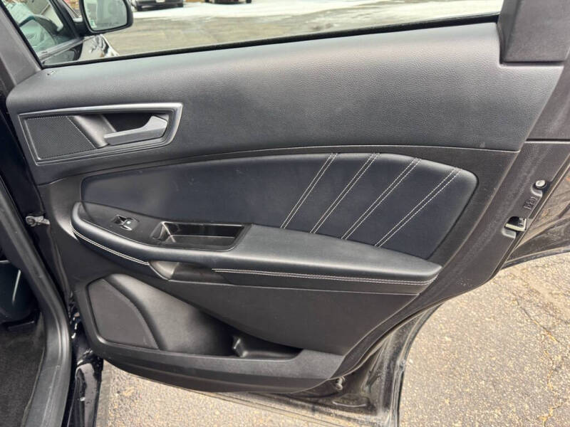 2017 Ford Edge Sport