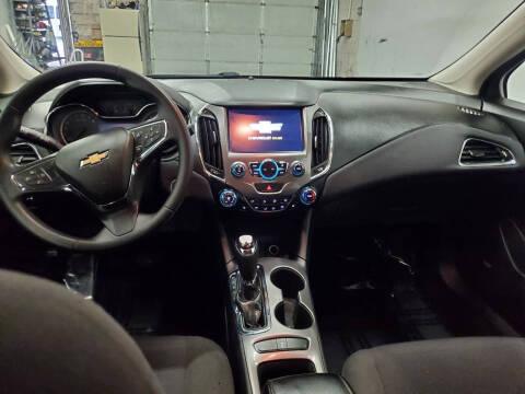 2018 Chevrolet Cruze LT Auto