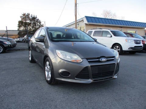 2014 Ford Focus for sale at Supermax Autos in Strasburg VA