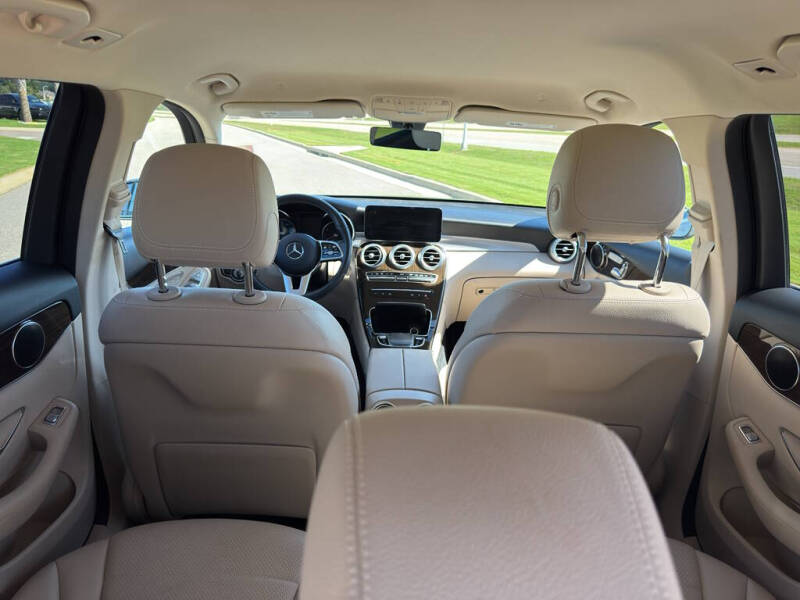 2021 Mercedes-Benz GLC GLC 300