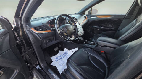 2019 Lincoln MKC Select