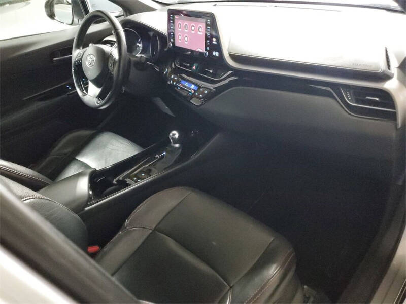 2019 Toyota C-HR XLE