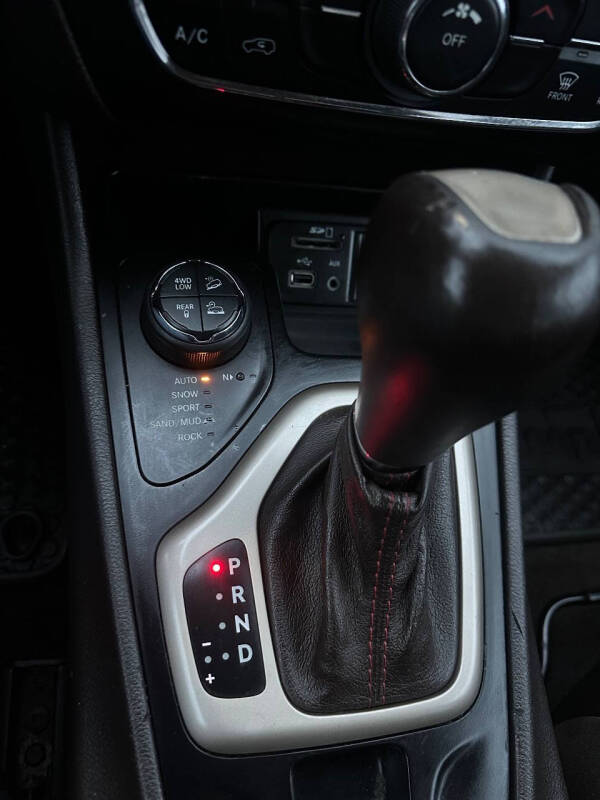 2015 Jeep Cherokee Trailhawk