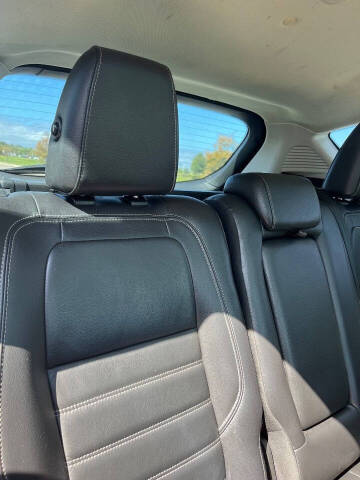 2017 Ford C-MAX Hybrid Titanium