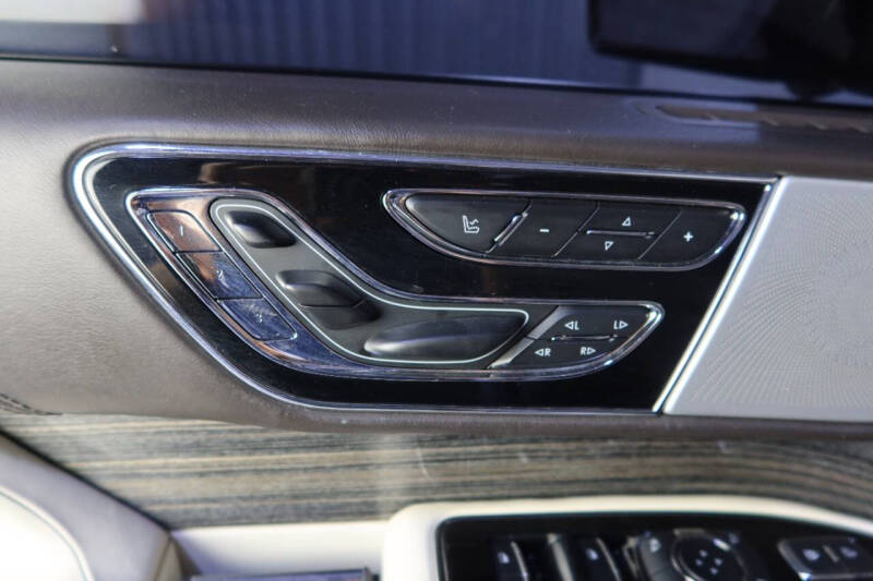 2020 Lincoln Navigator Black Label