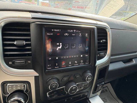 2018 RAM 1500 SLT