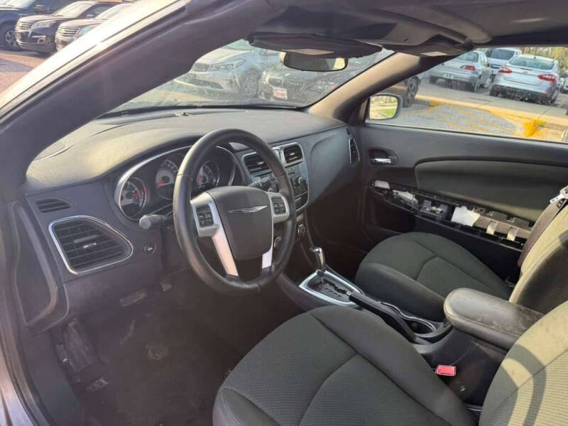 2012 Chrysler 200 Touring
