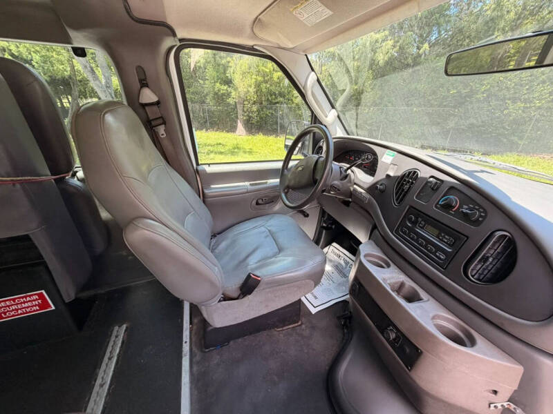 2006 Ford E-Series E-250