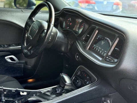 2021 Dodge Challenger SXT