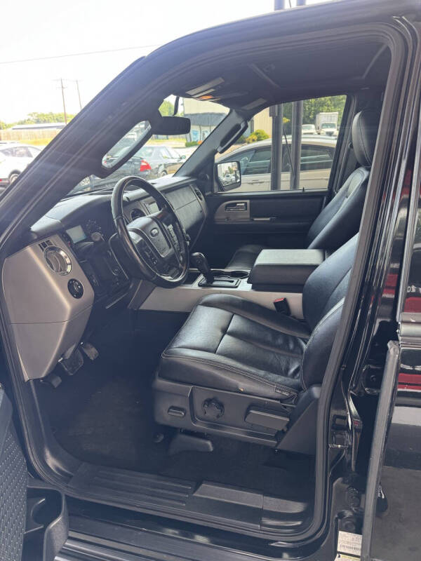 2017 Ford Expedition EL XLT