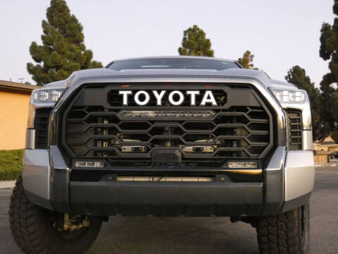 2024 Toyota Tundra Platinum HV