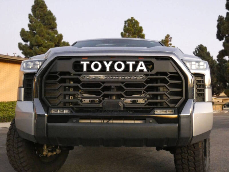 2024 Toyota Tundra Platinum HV