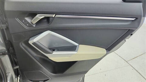 2024 Audi Q3 quattro S line Prem Plus 45 TFSI