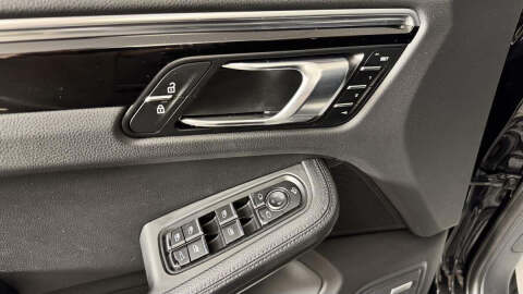 2023 Porsche Macan