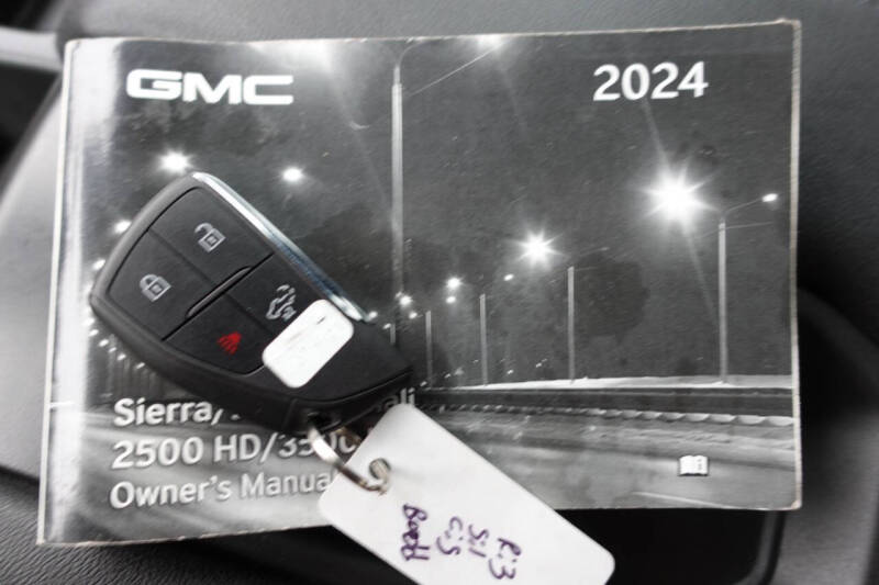 2024 GMC Sierra 2500HD Pro