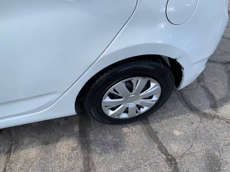 2017 Hyundai Accent SE