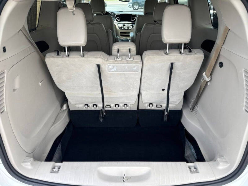 2021 Chrysler Pacifica Touring L