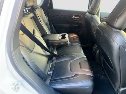 2023 Jeep Cherokee Altitude Lux