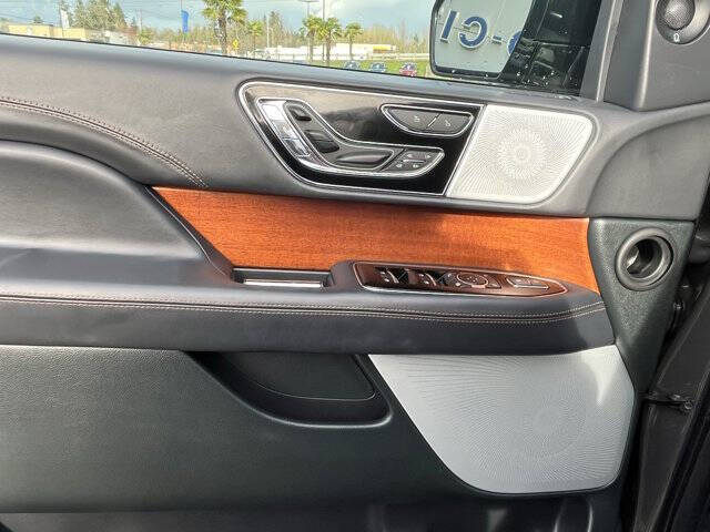 2024 Lincoln Navigator L Black Label