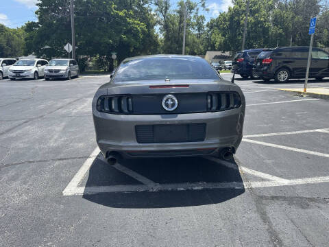 2014 Ford Mustang V6