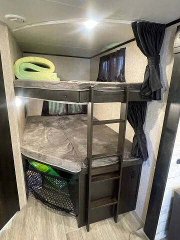 2022 Jayco Jay Feather
