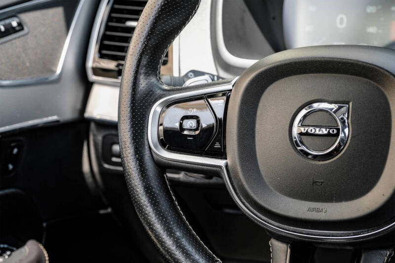 2016 Volvo XC90 T8 eAWD R-Design