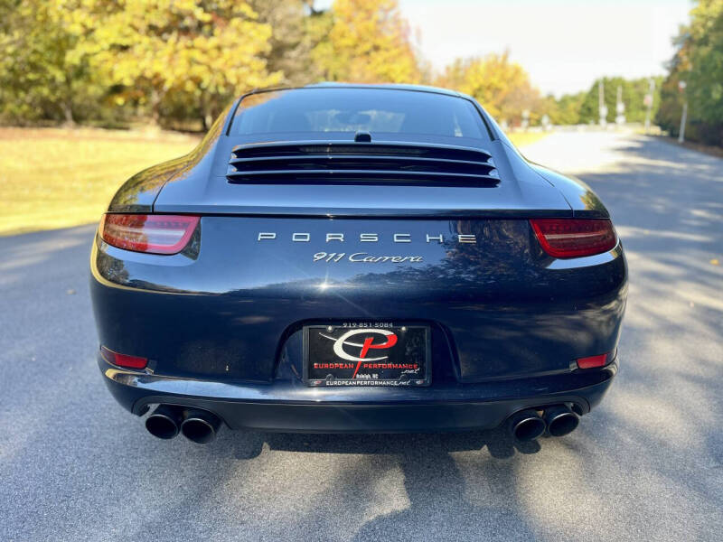 2015 Porsche 911 Carrera