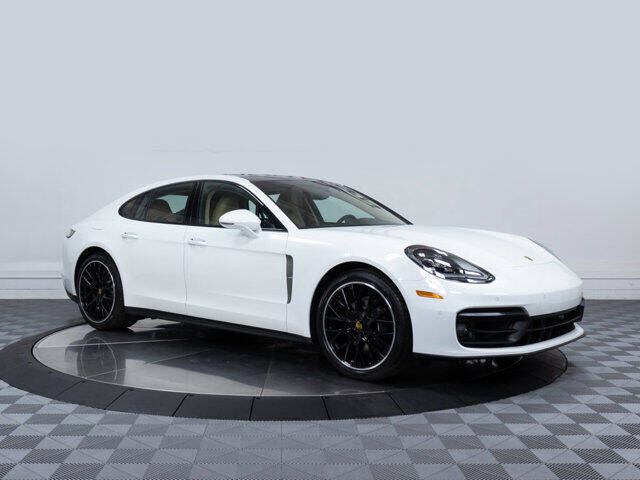 2023 Porsche Panamera 4 Platinum Edition