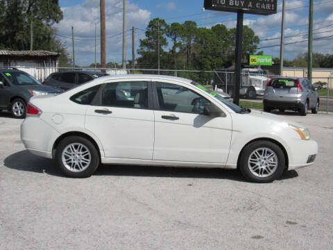 2009 Ford Focus for sale at Checkered Flag Auto Sales - East in Lakeland FL