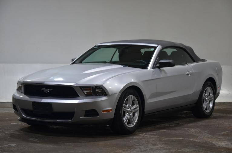 2012 Ford Mustang V6