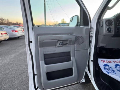 2011 Ford E-Series E-350 SD