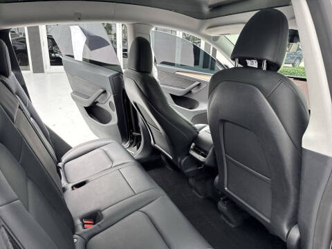 2023 Tesla Model Y Performance