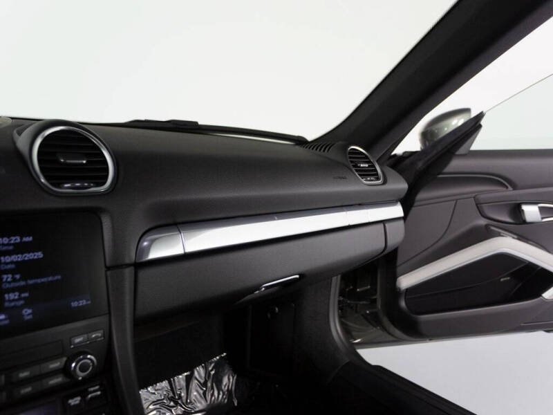 2025 Porsche 718 Cayman